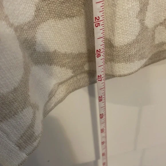 Ann Taylor Factory V-Neck Cream Leopard cotton blend cardigan. EUC - Picture 5 of 5